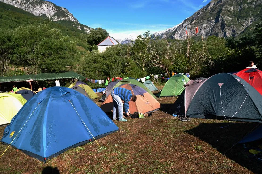 curraj-i-eperm-summer-camping-curraj-i-eperm-1j8gw