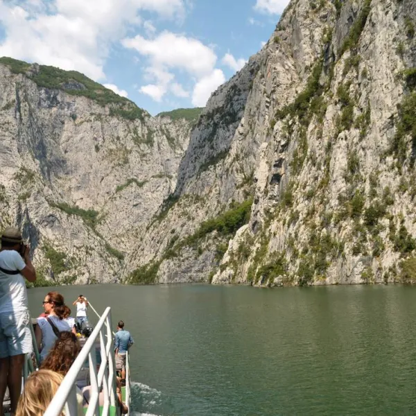 curraj-i-eperm-summer-camping-curraj-i-eperm-fo6sv
