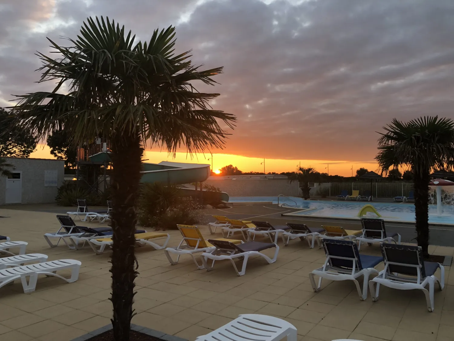 camping-le-cottage-fleuri-la-tranche-sur-mer-q2nuf