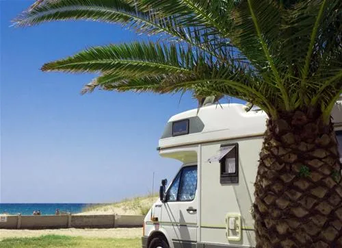 camping-gavina-creixell-vjogz