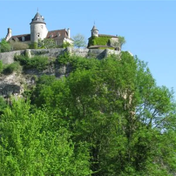 camping-sites-et-paysages-les-hirondelles-loupiac-24obr