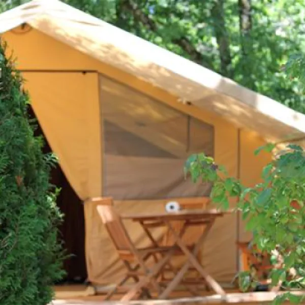 camping-sites-et-paysages-les-hirondelles-loupiac-s8pfr