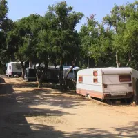 camping-moby-dick-palafrugell-qcl4l