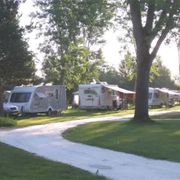 camping-couleurs-du-monde-faverolles-sur-cher-gvtgw