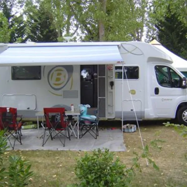 camping-couleurs-du-monde-faverolles-sur-cher-vzeqh
