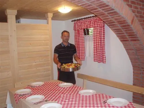 camping-robeko-skradin-ckqpk