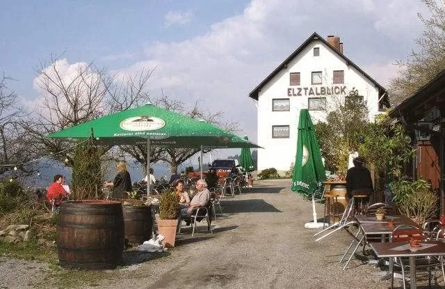 camping-elztalblick-waldkirch-qji6g