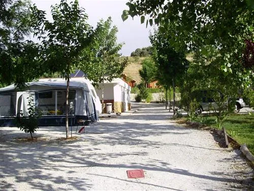 camping-alto-de-viuelas-beas-de-granada-qkj2r