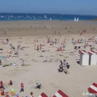 flower-camping-longchamp-st-lunaire-uzqya