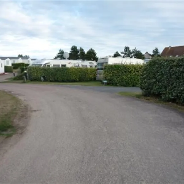 camping-le-point-du-jour-merville-franceville-plage-lzeea