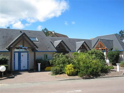 camping-le-point-du-jour-merville-franceville-plage-tjl88