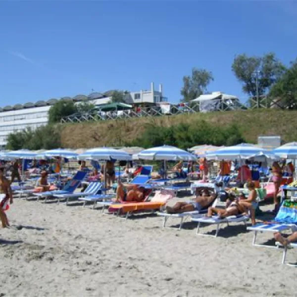 campeggio-ancora-lido-degli-scacchi-comacchio-gdwlg