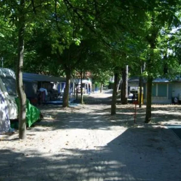 campeggio-ancora-lido-degli-scacchi-comacchio-lcrtj