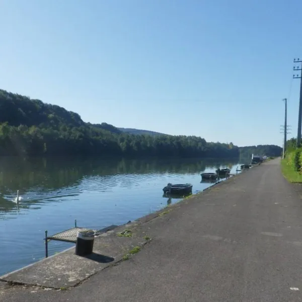 camping-castel-mosan-hermeton-sur-meuse-yff3x