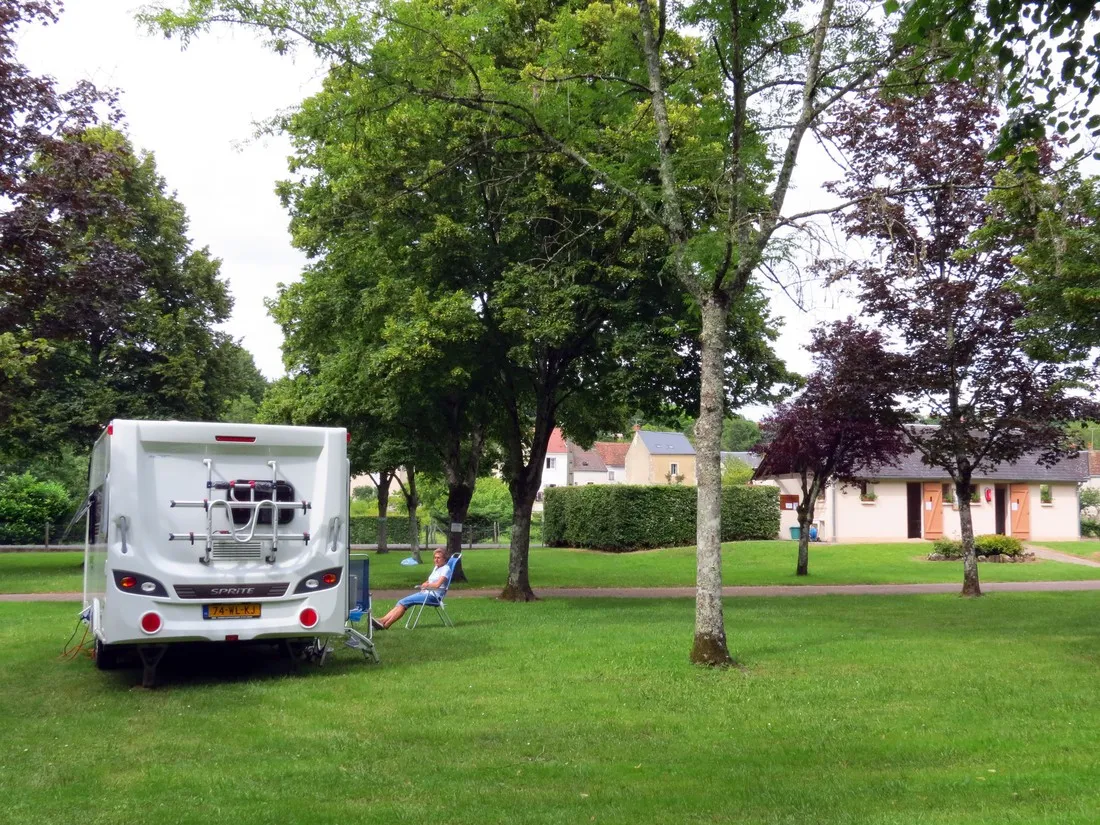 camping-municipal-des-rives-de-la-bouzanne-le-pont-chretien-chabenet-i7dmj