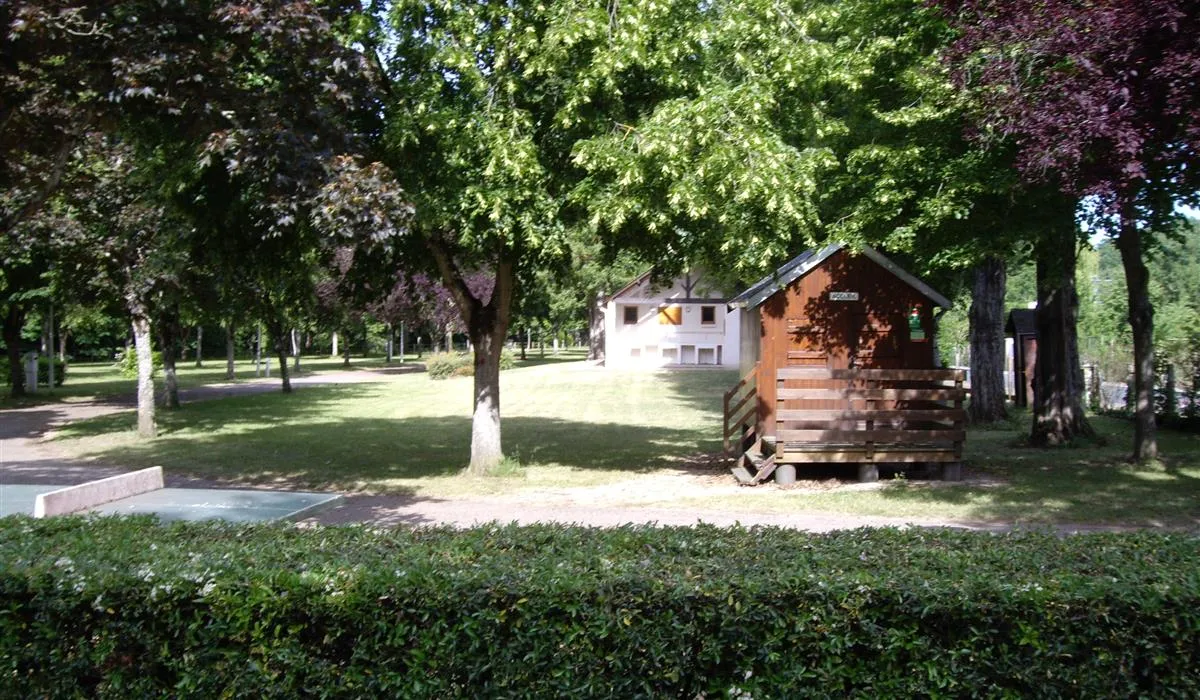 camping-municipal-des-rives-de-la-bouzanne-le-pont-chretien-chabenet-kcutp