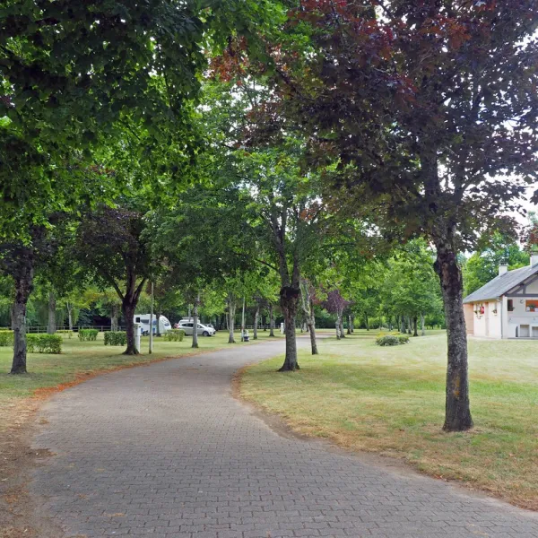 camping-municipal-des-rives-de-la-bouzanne-le-pont-chretien-chabenet-r7pad