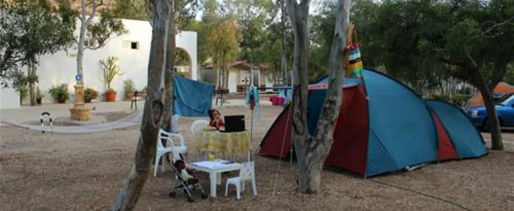 Camping Tau