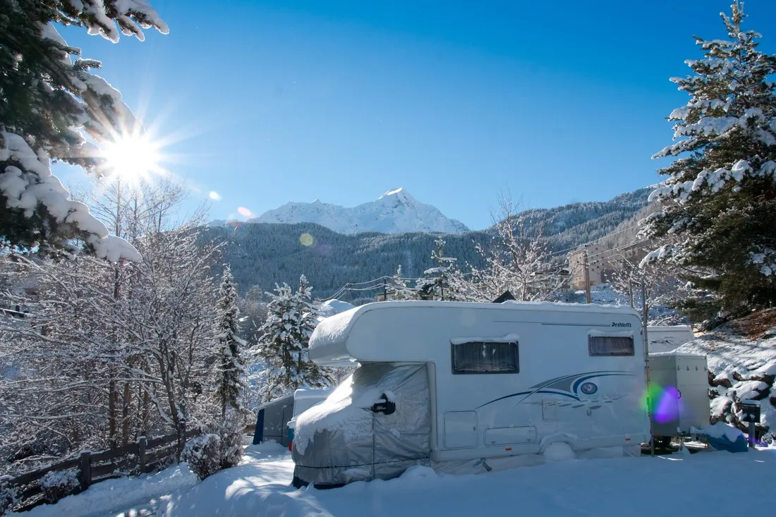 camping-slden-slden-qooyr