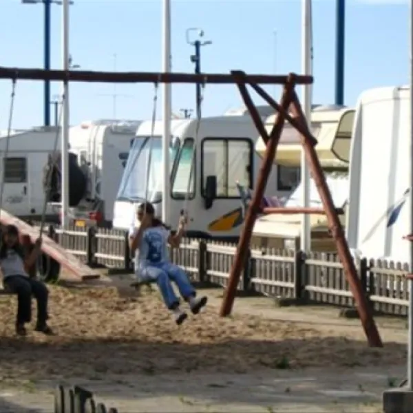 pirita-harbor-camping-tallin-dwi4h