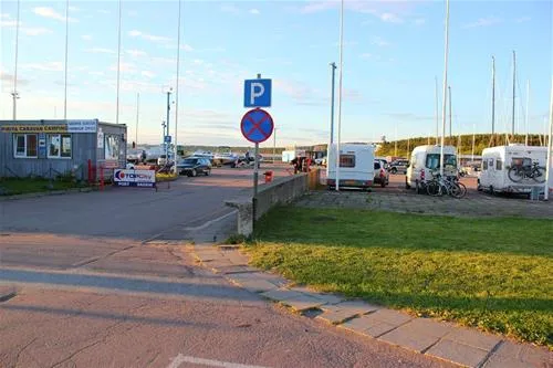 pirita-harbor-camping-tallin-hicoc