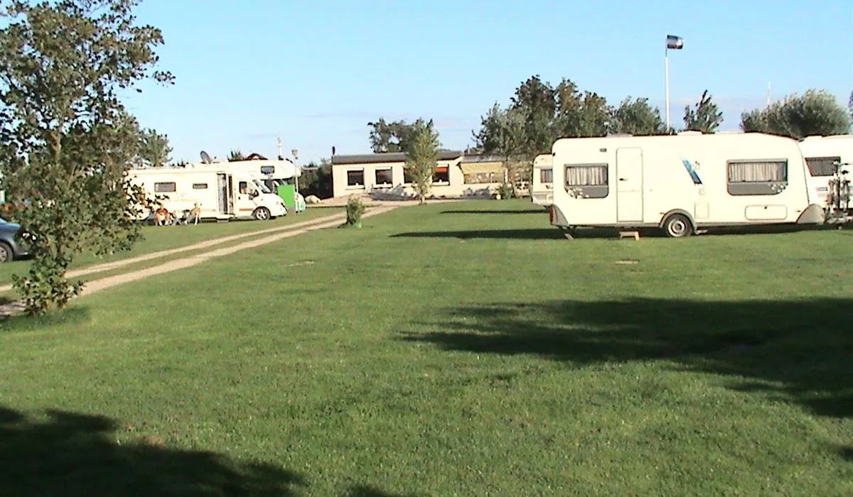 campingplatz-puttgardenvogelfluglinie-puttgarden-jrqn1