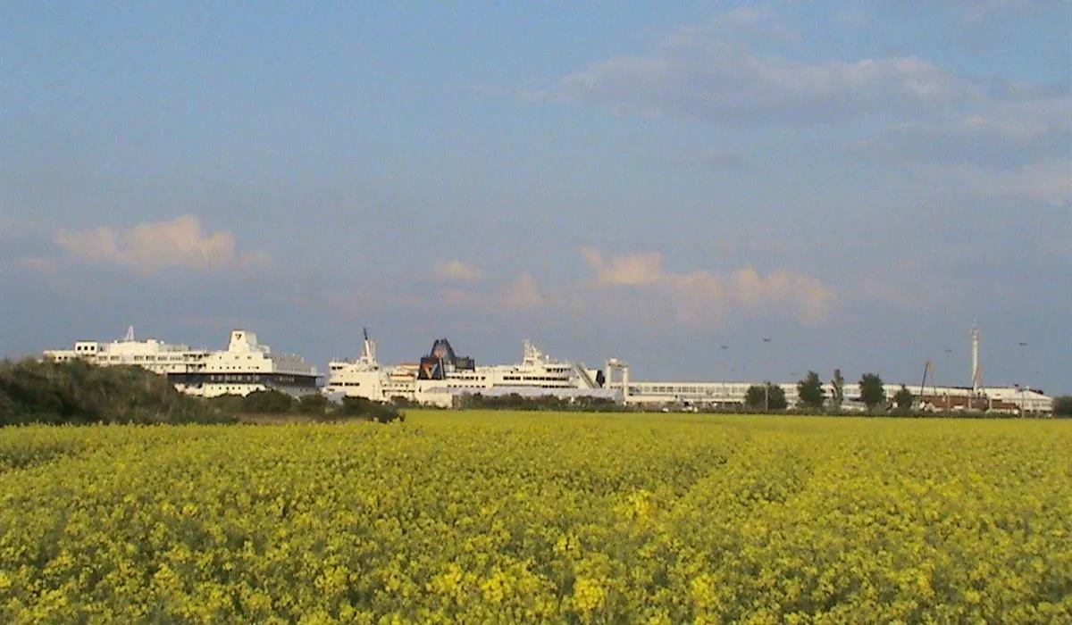campingplatz-puttgardenvogelfluglinie-puttgarden-mzrls