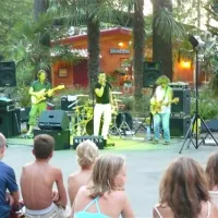 camping-beau-rivage-cardet-vkyrf