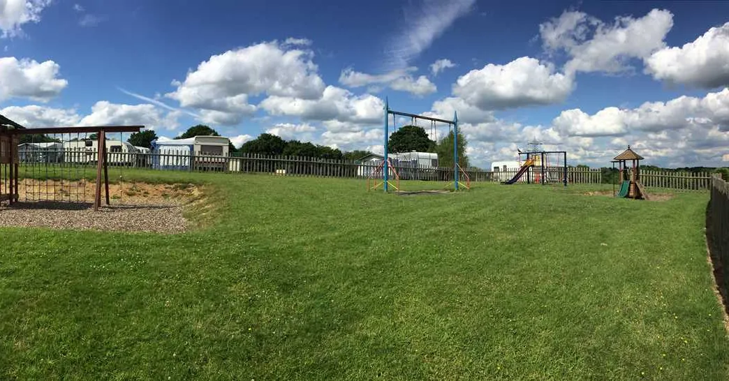 normanhurst-court-caravan-club-site-battle-dpkwe
