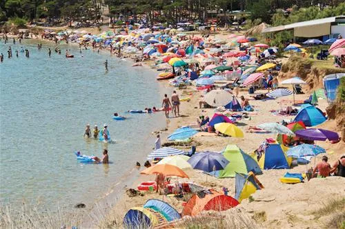 camping-san-marino-lopar-lopar-3zznr