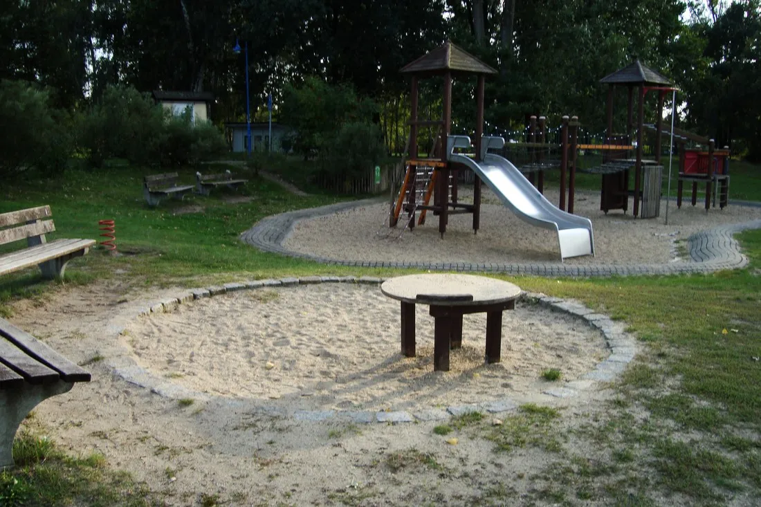 bungalowgarten-im-zeltplatz-koblenz-am-knappensee-lohsa-vwvqt