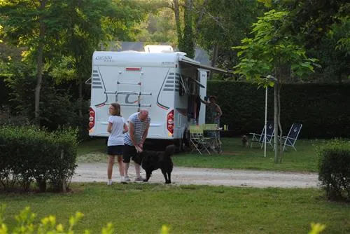 camping-la-castillonderie-thonac-cbz9j
