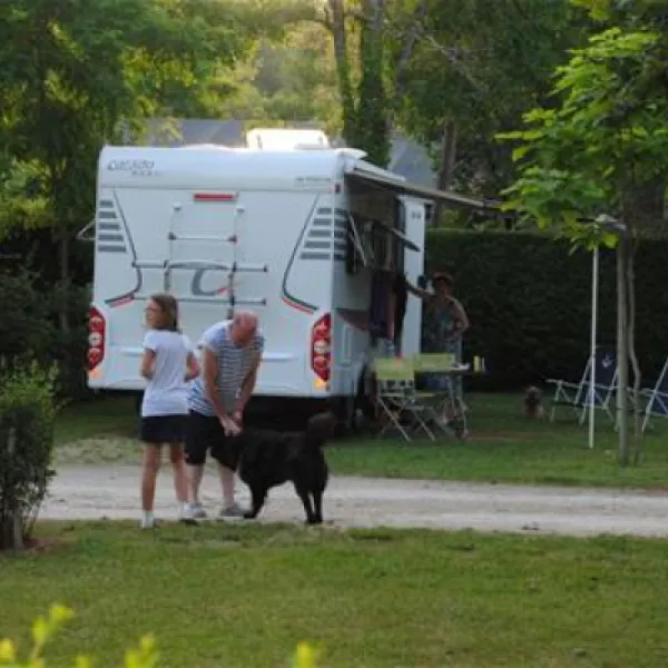 camping-la-castillonderie-thonac-cbz9j