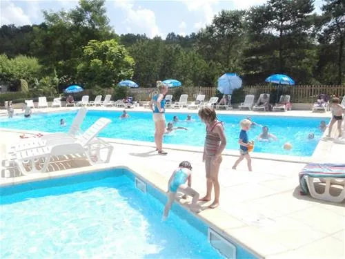 camping-la-castillonderie-thonac-l4gaw