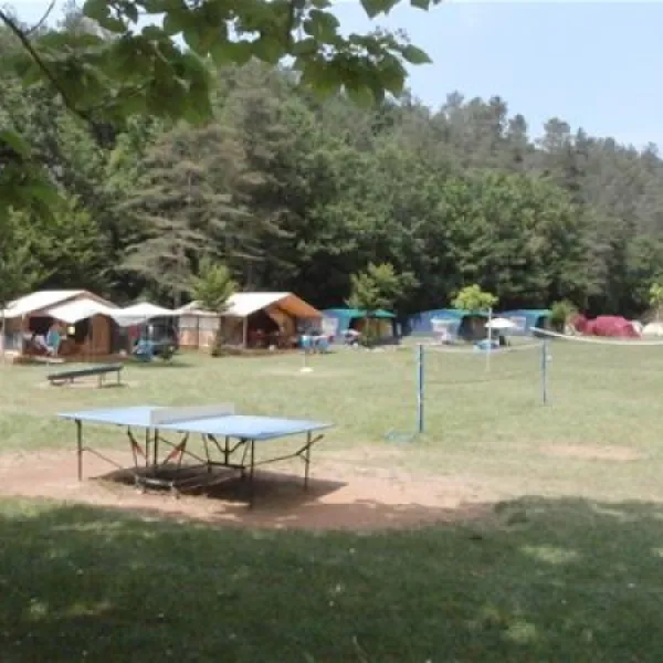 camping-la-castillonderie-thonac-yhoba