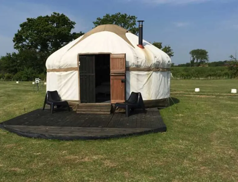 the-hollies-camping-leisure-resort-suffolk-7gpyz