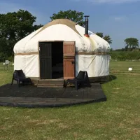 the-hollies-camping-leisure-resort-suffolk-7gpyz
