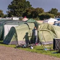 the-hollies-camping-leisure-resort-suffolk-b3ub8