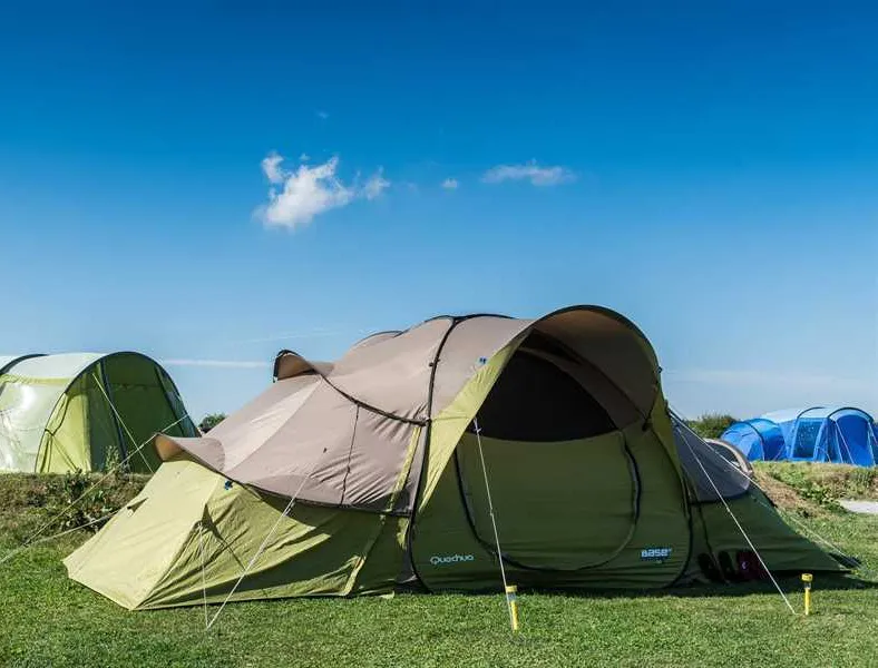the-hollies-camping-leisure-resort-suffolk-lfxzo
