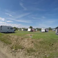 the-hollies-camping-leisure-resort-suffolk-mqxwq