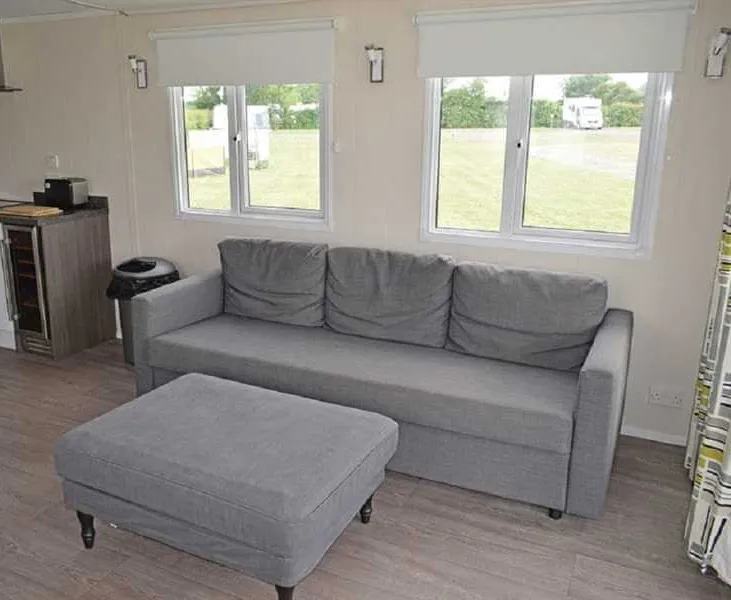 the-hollies-camping-leisure-resort-suffolk-rwtmw