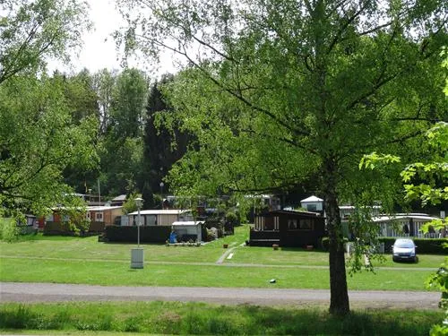 camping-spitzer-stein-grnberg-99ep8