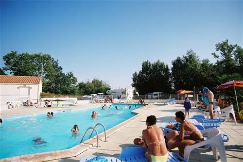 camping-le-bois-joli-bois-de-cene-nl2xt