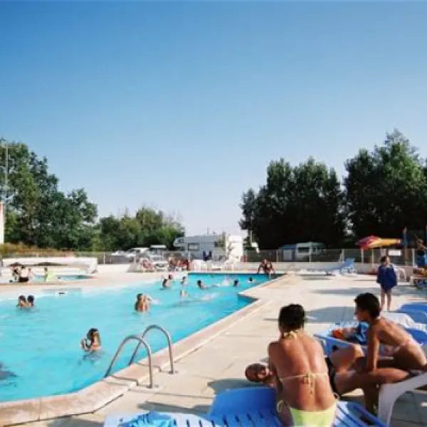 camping-le-bois-joli-bois-de-cene-nl2xt