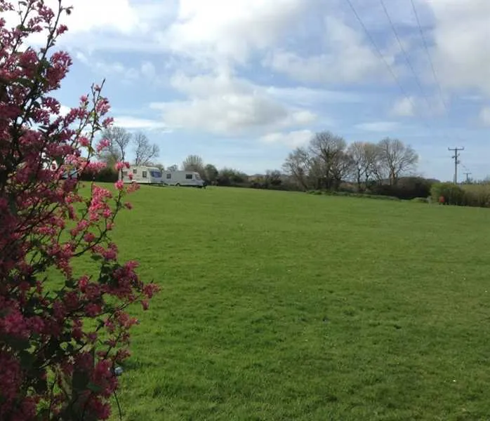 kingsbridge-touring-and-camping-beaumaris-gjzen