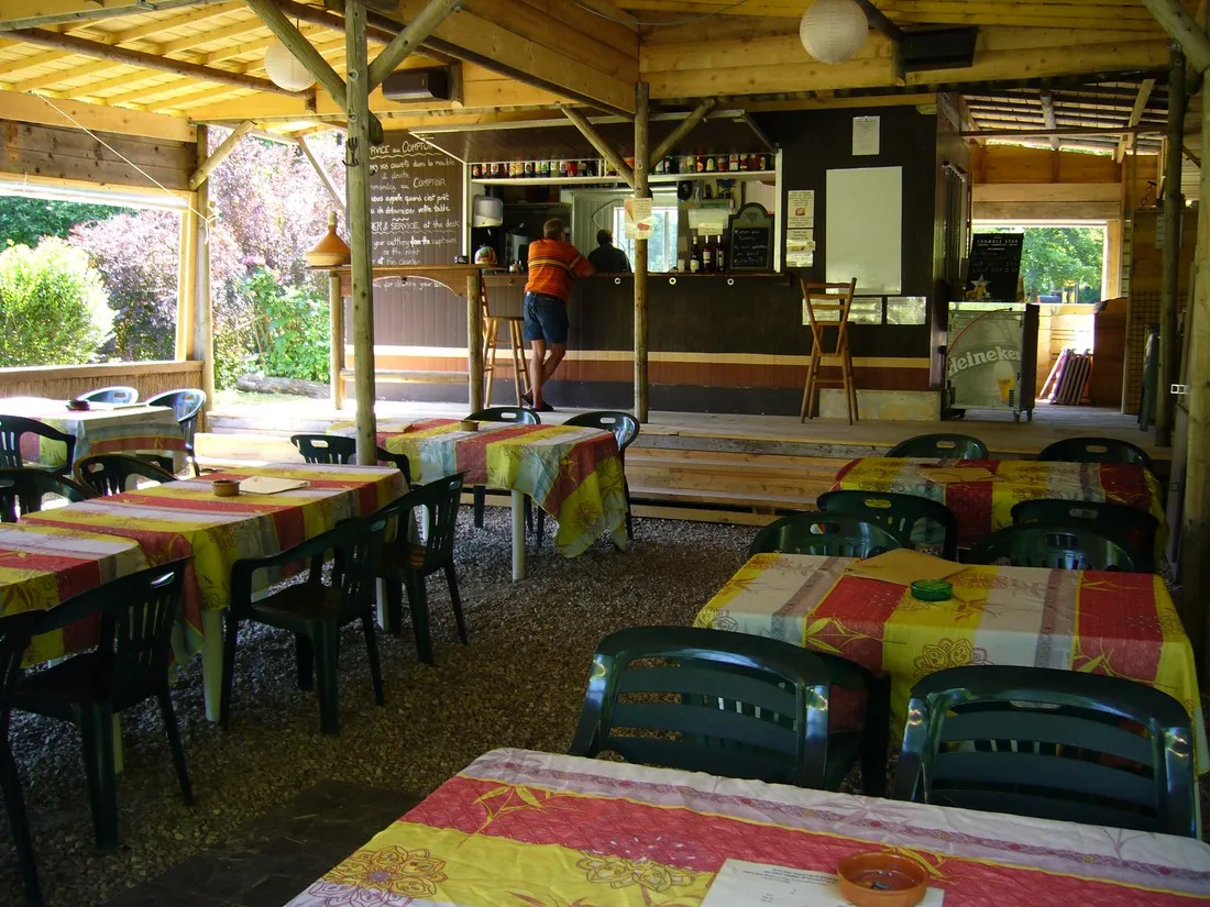 camping-de-roybon-isre-ctshb