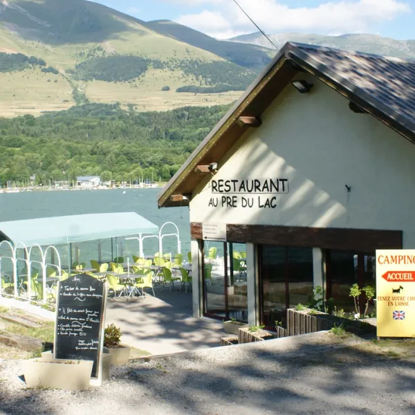 camping-au-pr-du-lac-isre-h4f48
