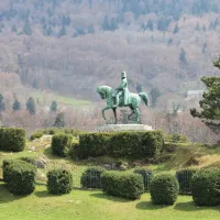 camping-au-pr-du-lac-isre-tdfj5