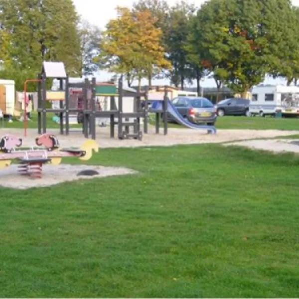 camping-klein-vink-rekreatie-arcen-a1o2u