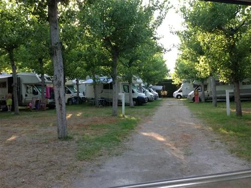 campeggio-il-pioppeto-vasto-marina-nu9l3